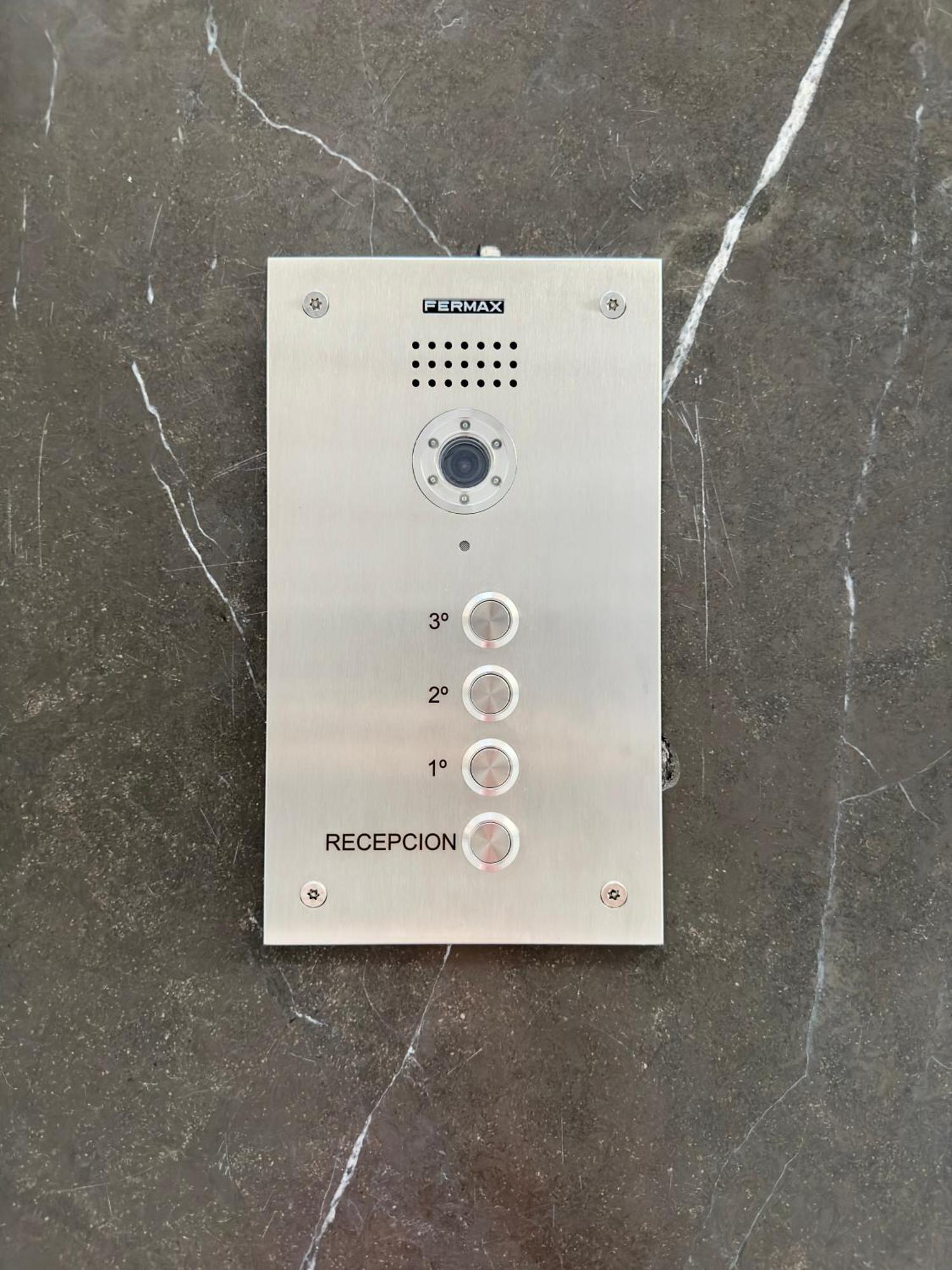 Apartamentos Anaya,1º,2º En Pleno Centro De Granada Dış mekan fotoğraf